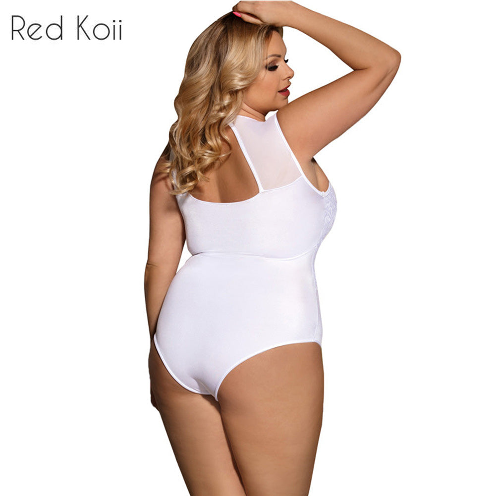 VELOUR Plus Size Lace Lingerie Set