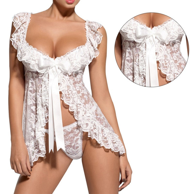 VELOUR Plus Size Lace Lingerie Set with Sheer Nightgown